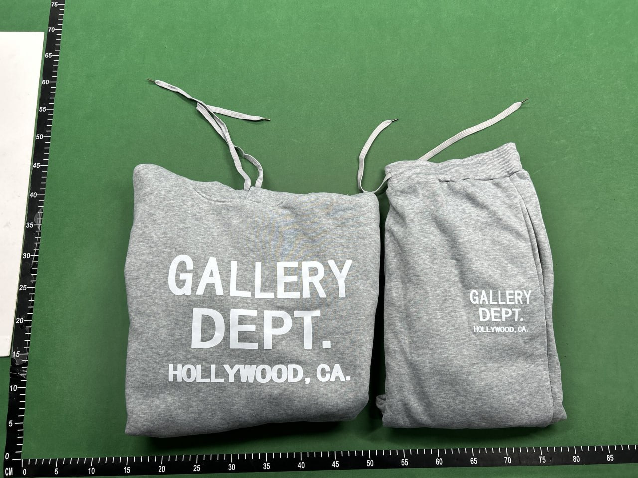 GALLERY DEPT Hoodie（color 37 -3
