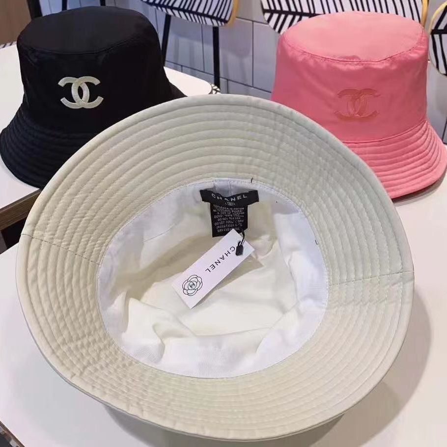 hat -2