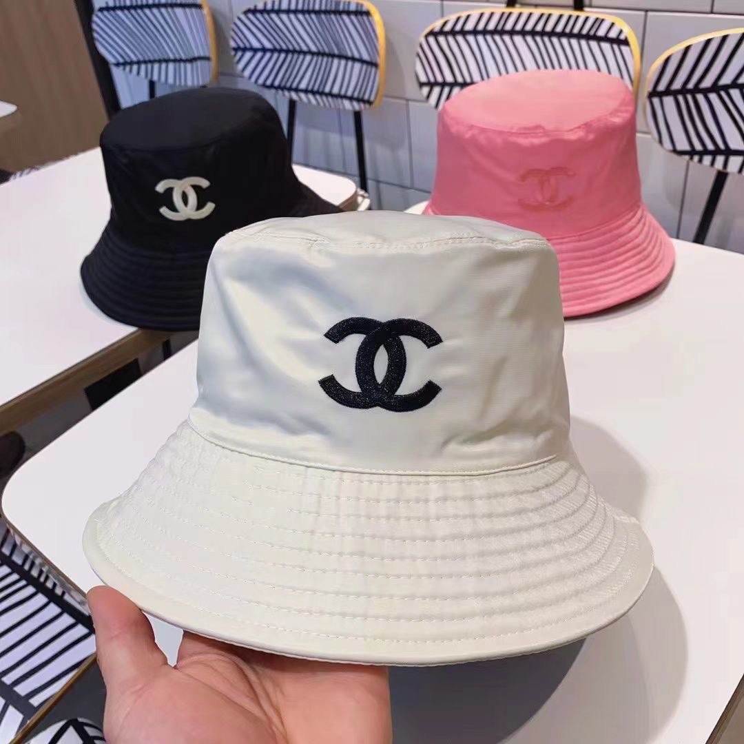 hat -1