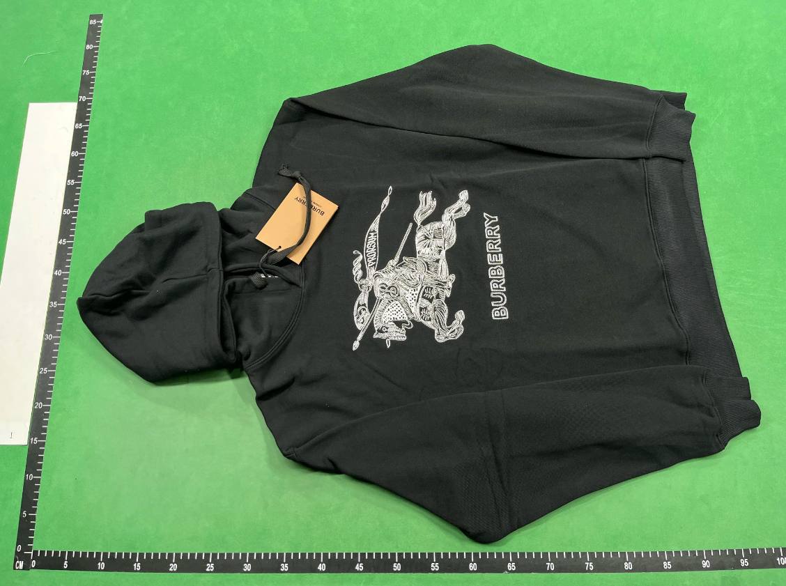 Burberry sweater -4