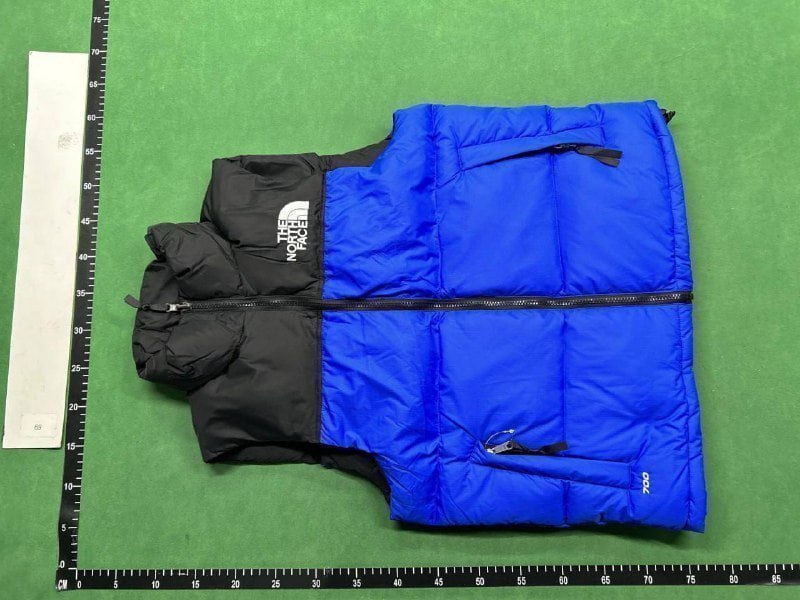 The north face down jacket vest (40 CP) -3