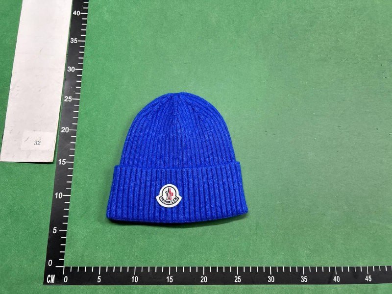 Moncler hat (40 CP) -3