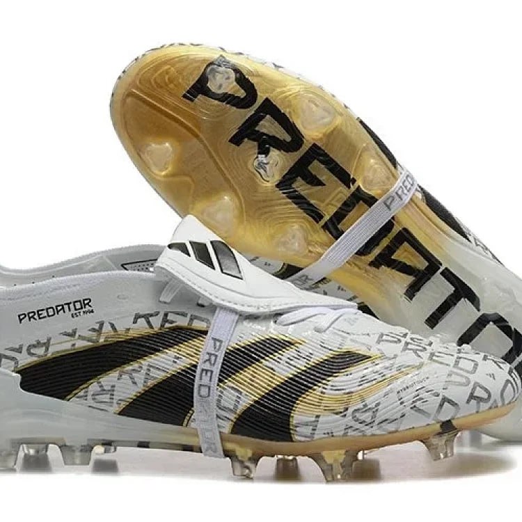 football shoes Predator