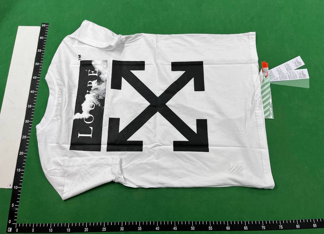 Off-White Arrow Print T-Shirt 