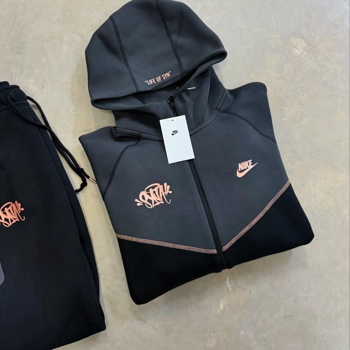 Nike Tech Fleece Hoodie and Joggers Set -3