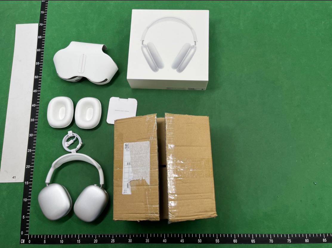 Apple AirPods Max Headphones -1
