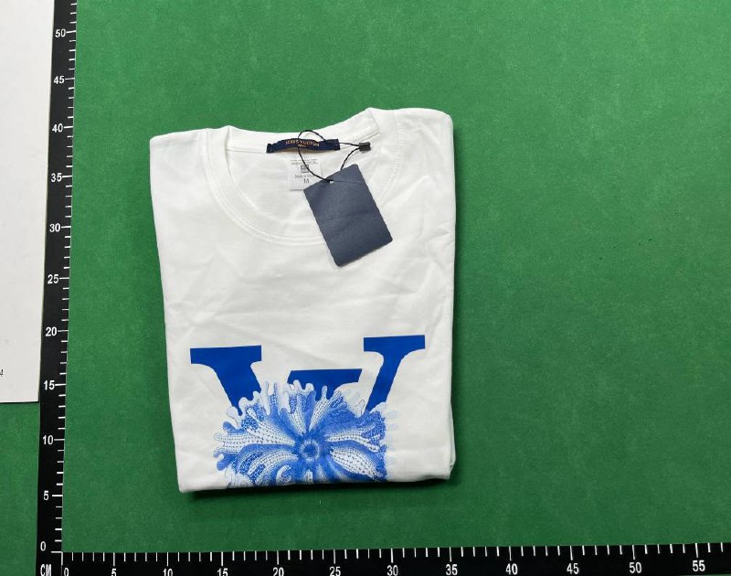 Louis Vuitton Graffiti & Monogram Print T-Shirt [24 styles] -4