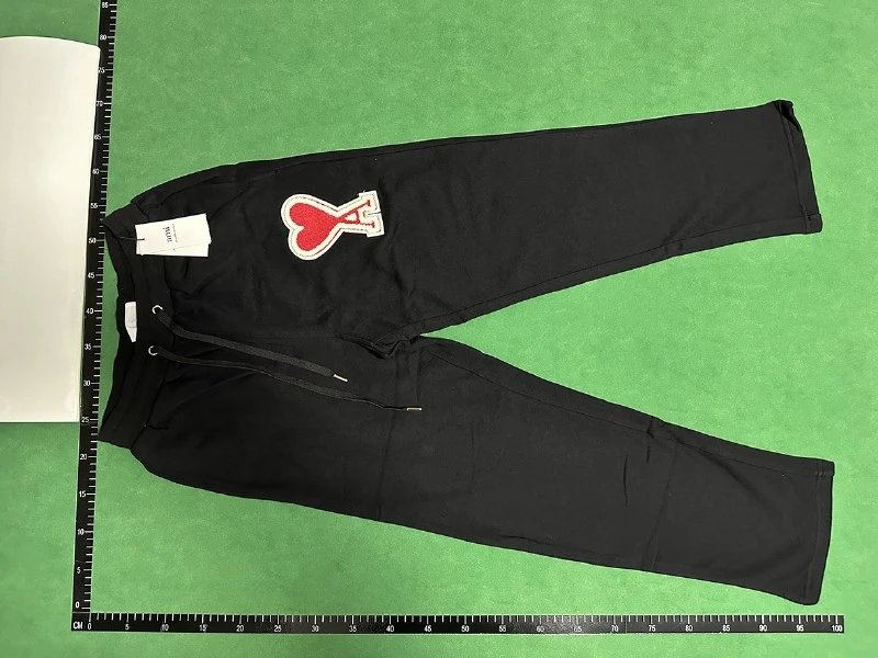 AMI Paris Coeur Logo Sweatpants [9 styles] -1