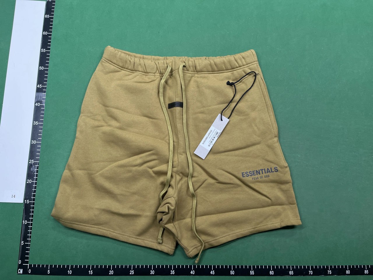 Essentials shorts -4