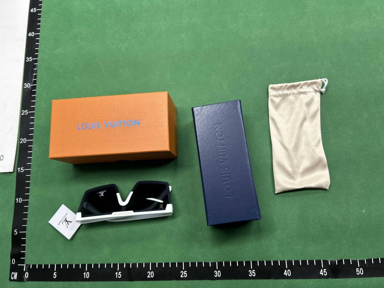 Louis Vuitton Gucci Burberry Prada sunglasses (20+) -4