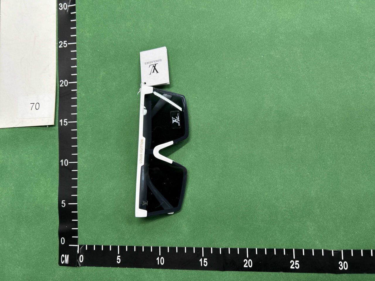 Louis Vuitton Gucci Burberry Prada sunglasses (20+) -3