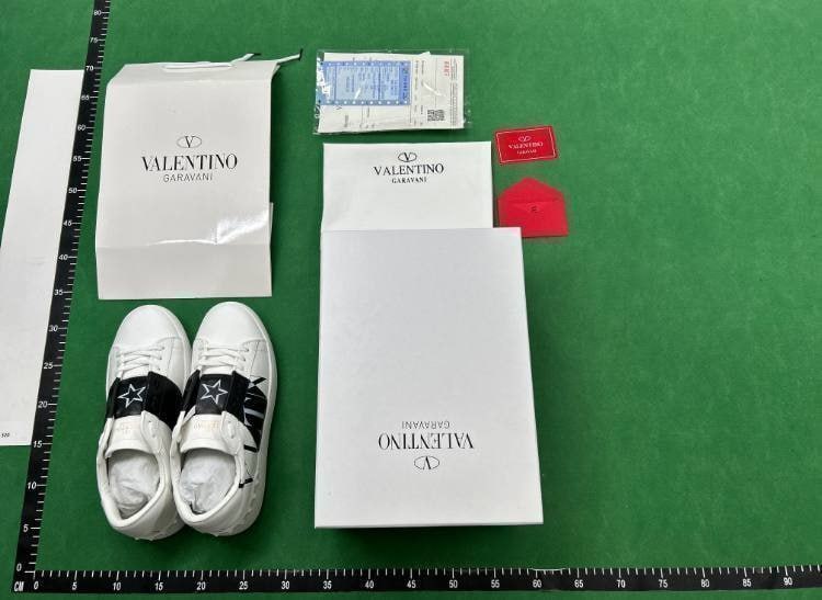 Valentino shoe VLTN -4