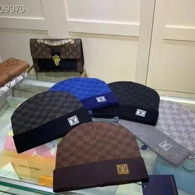Lv winter hat【Top quality