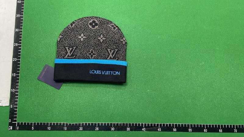 Lv winter hat【Top quality -4