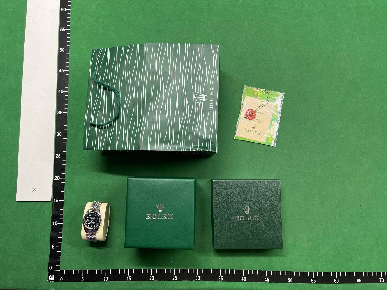 Rolex watch  -4