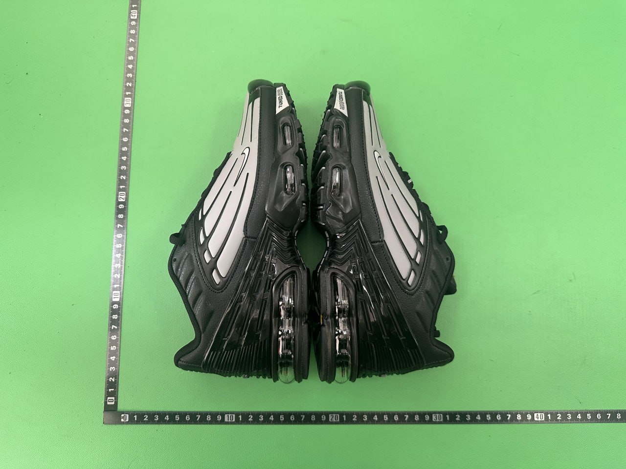 NIKE AIR MAX PLUS ( 40 style OG -2