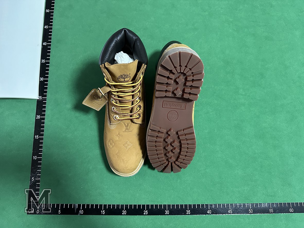 LV x Timberland（+12 color -2
