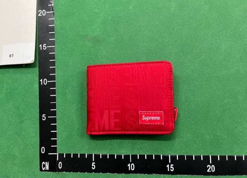 Supreme wallet -4