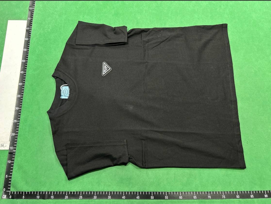 Prada tee (40 CP) -3