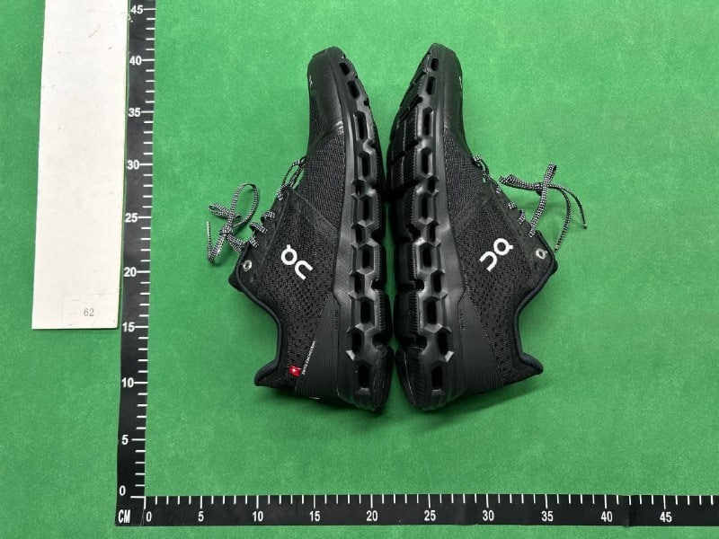on cloud shoes(30CP) -2