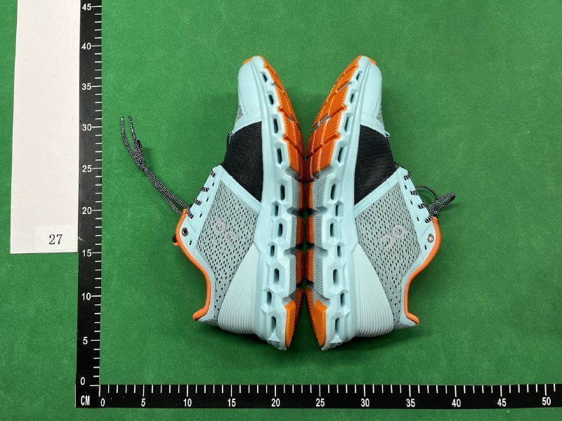 on cloud shoes(30CP) -5