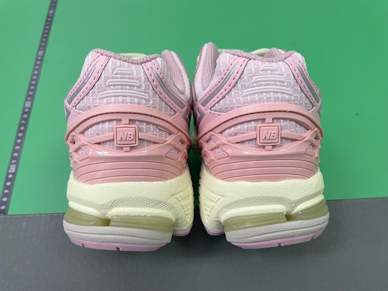 New Balance 19O6D -2