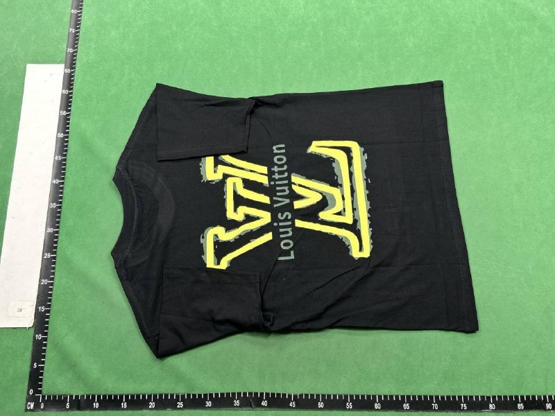 LV T-shirt（30 -2