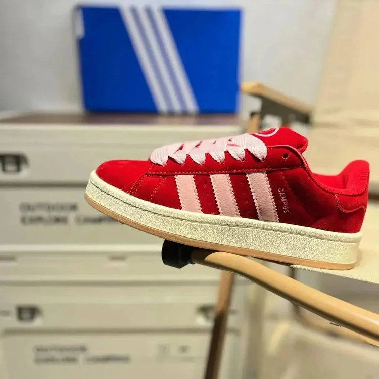 Adidas campus