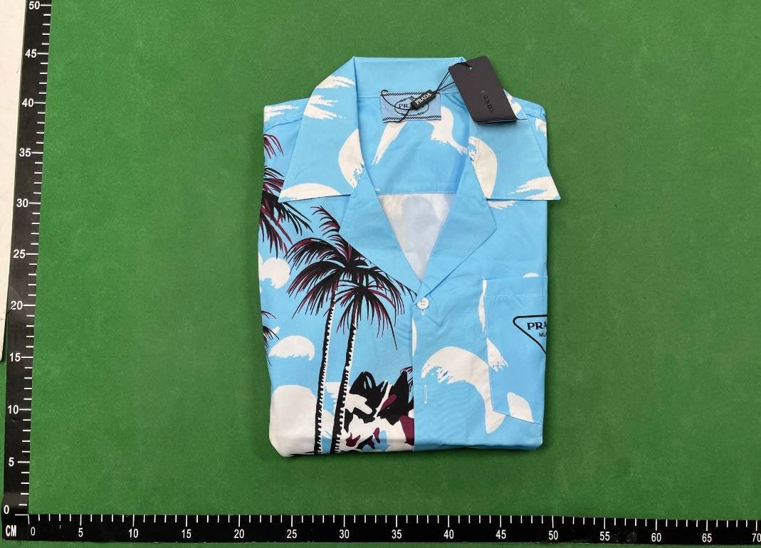 Prada shirt （25 -3