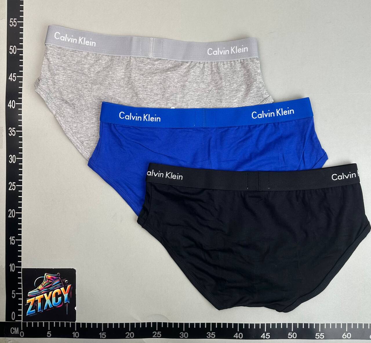 Calvin Klein -4