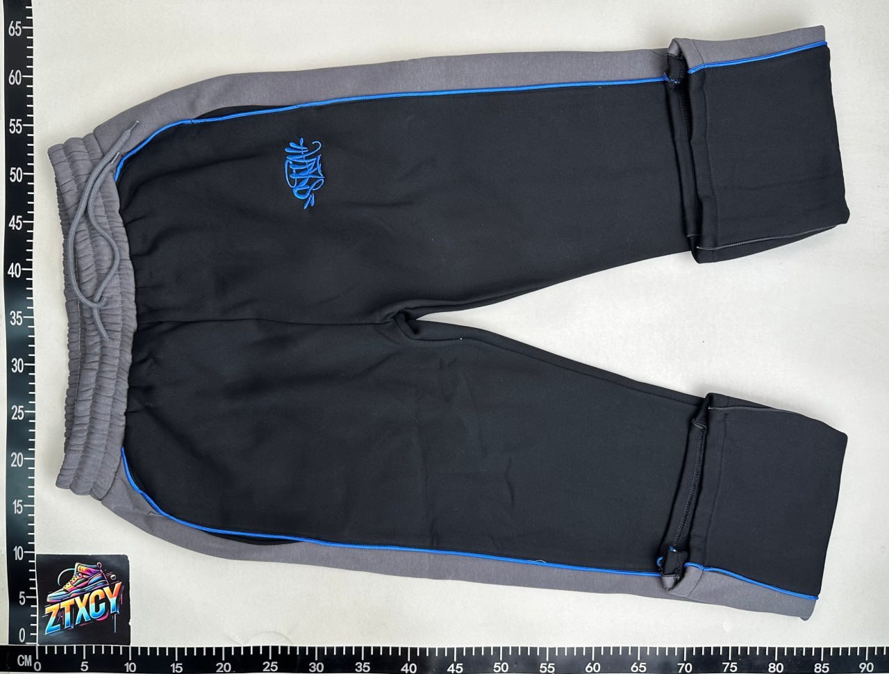Syna World hoodie -4