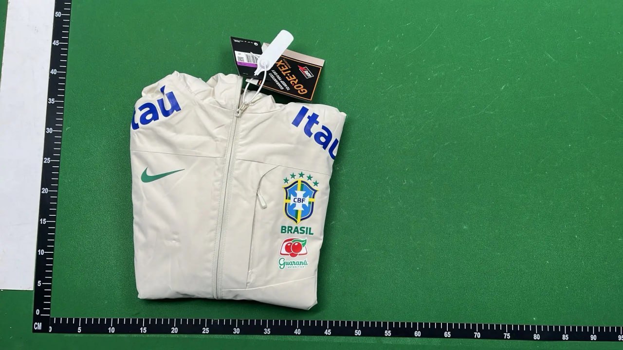 Nike Windbreaker -3